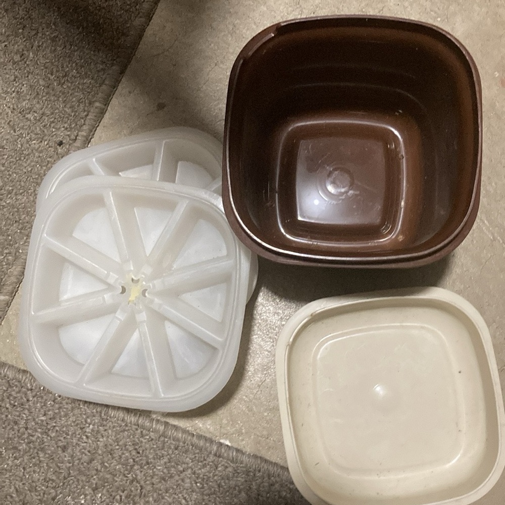 Tupperware vintage mini ice cube trays and bucket